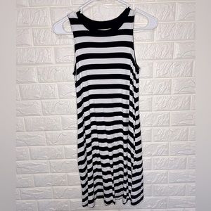 Time and Tru Sleeveless Knit Dress Black White Striped Dress Sz XS 0-2